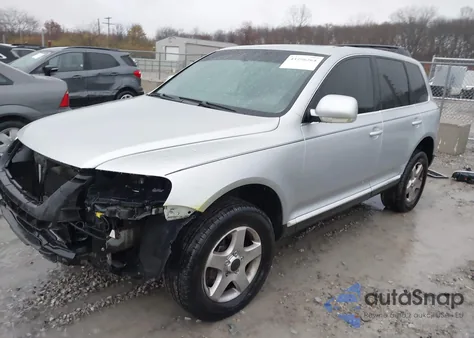 2004 Volkswagen Touareg V6 z USA, uszkodzony, nr VIN WVGBC67L44D017199